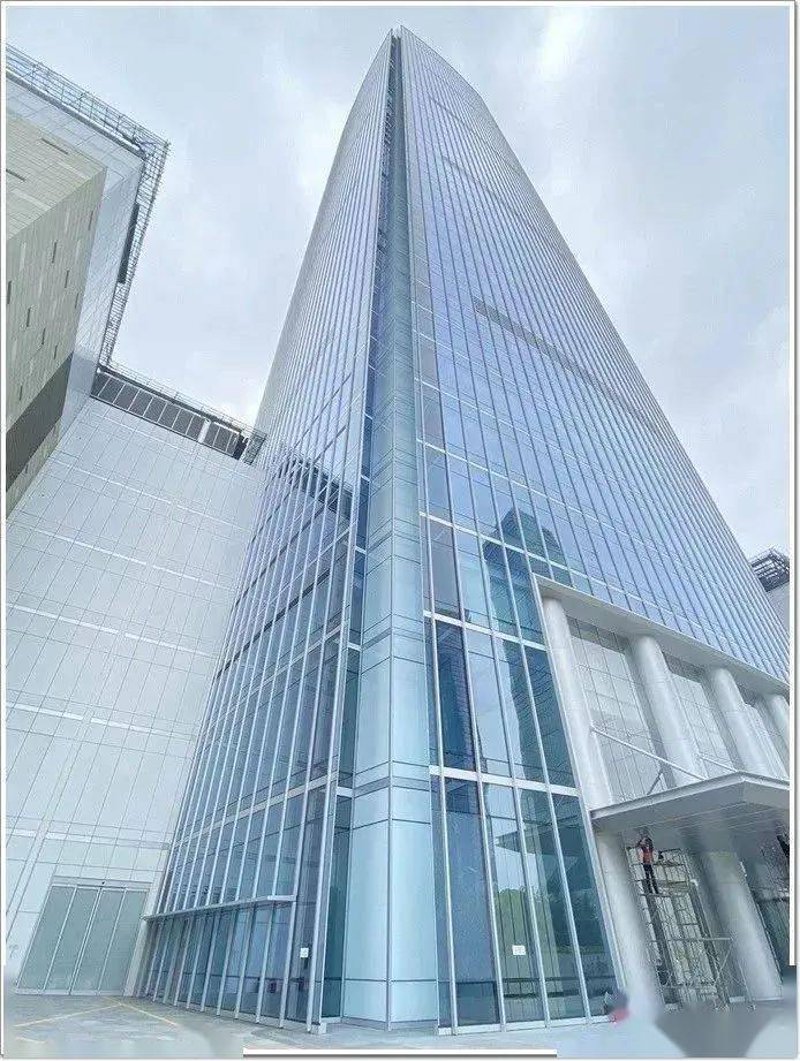 南京幕墙工程:构筑城市的美丽外衣